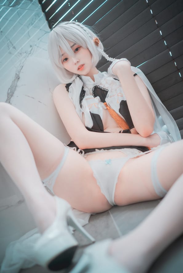 Bambi(밤비) –NO.064[DJAWA] Azur Lane HMS Sirius (Azure Horizons)[73P/598MB]-3