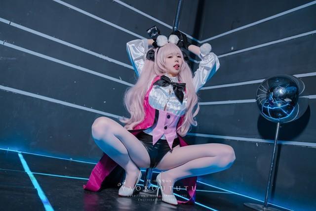 咬一口兔娘(yiko湿润兔) – 六月订阅『高扬斯卡娅兔女郎』[54P+1V 1.44GB]-1