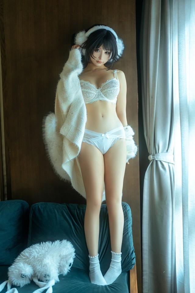 蠢沫沫 – NO.387 白毛衣 [18P1V-992MB]